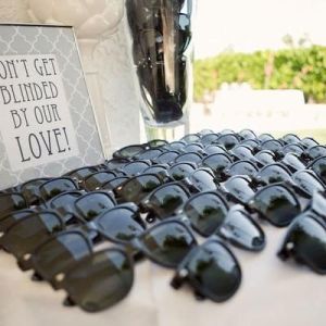 wedding-favor-sun-glasses